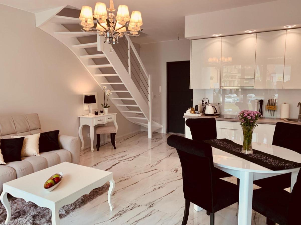 Leo Royal Apartament Pobierowo Eksteriør bilde
